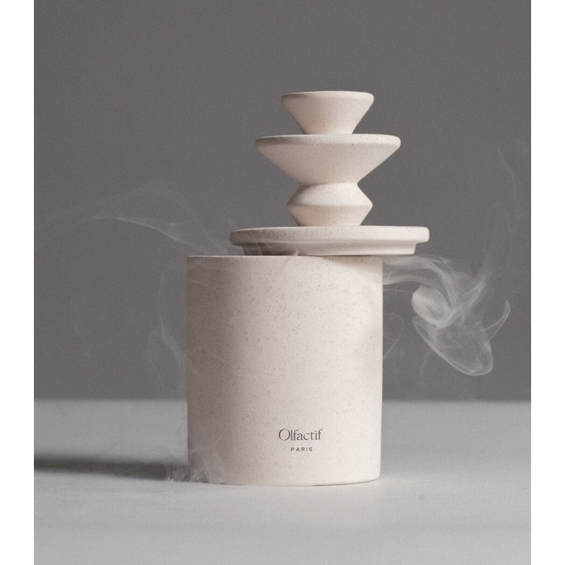 Vela Scorpio Tuberose 240g - Mercado de Luxo - O Maior E-Commerce de Bens, Produtos e Serviços de Luxo do Brasil.