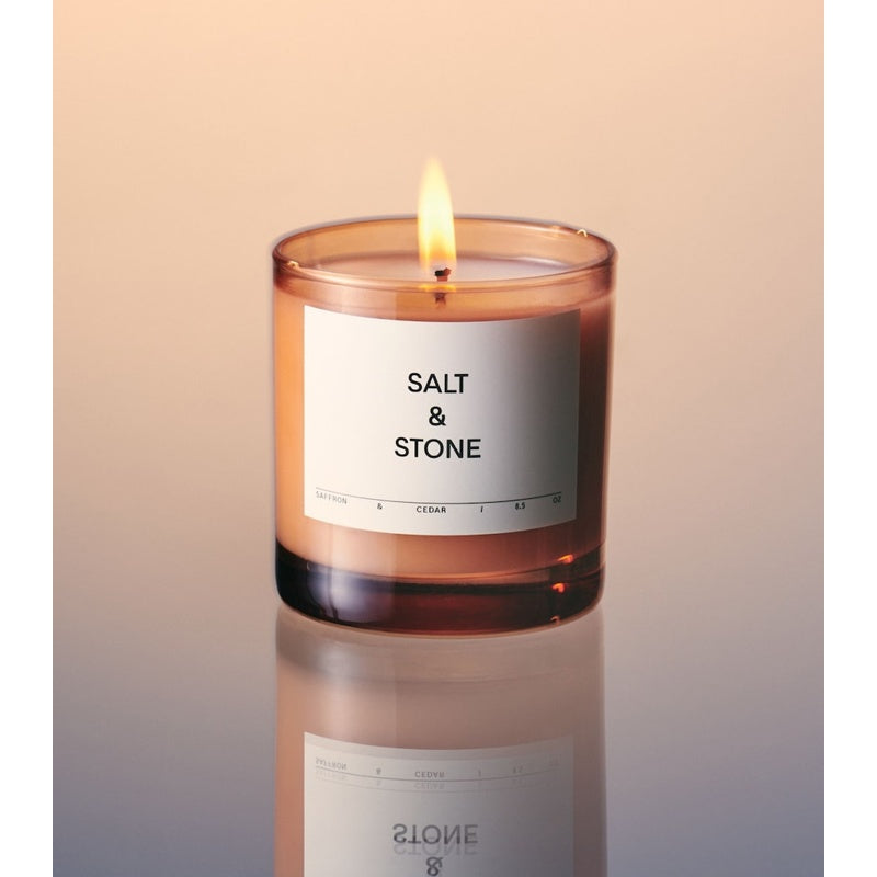 Vela Black Rose & Oud 240g - Mercado de Luxo - O Maior E-Commerce de Bens, Produtos e Serviços de Luxo do Brasil.