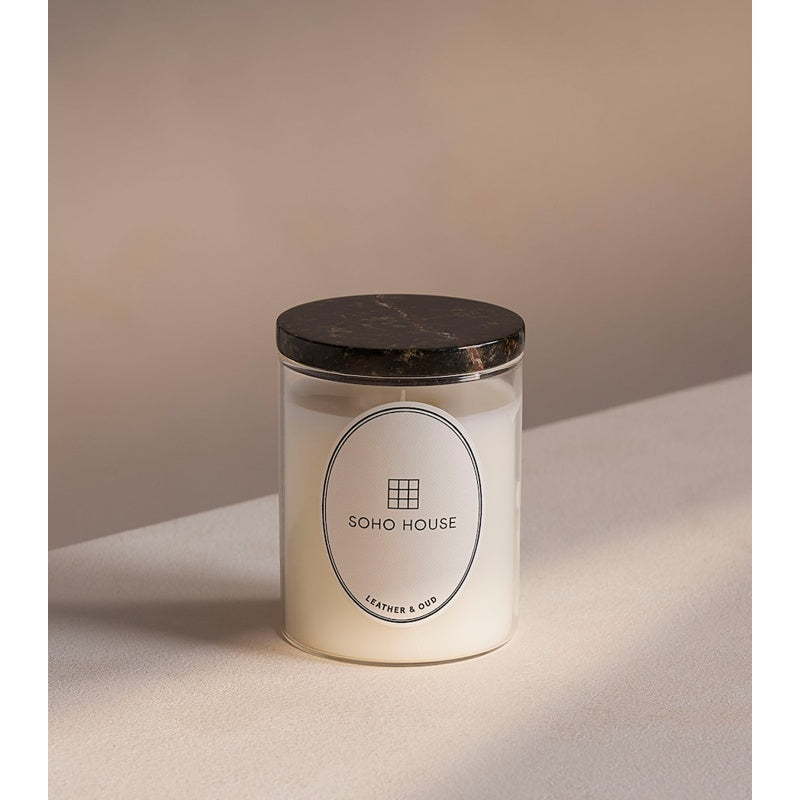 Vela Leather & Oud 250g - Mercado de Luxo - O Maior E-Commerce de Bens, Produtos e Serviços de Luxo do Brasil.