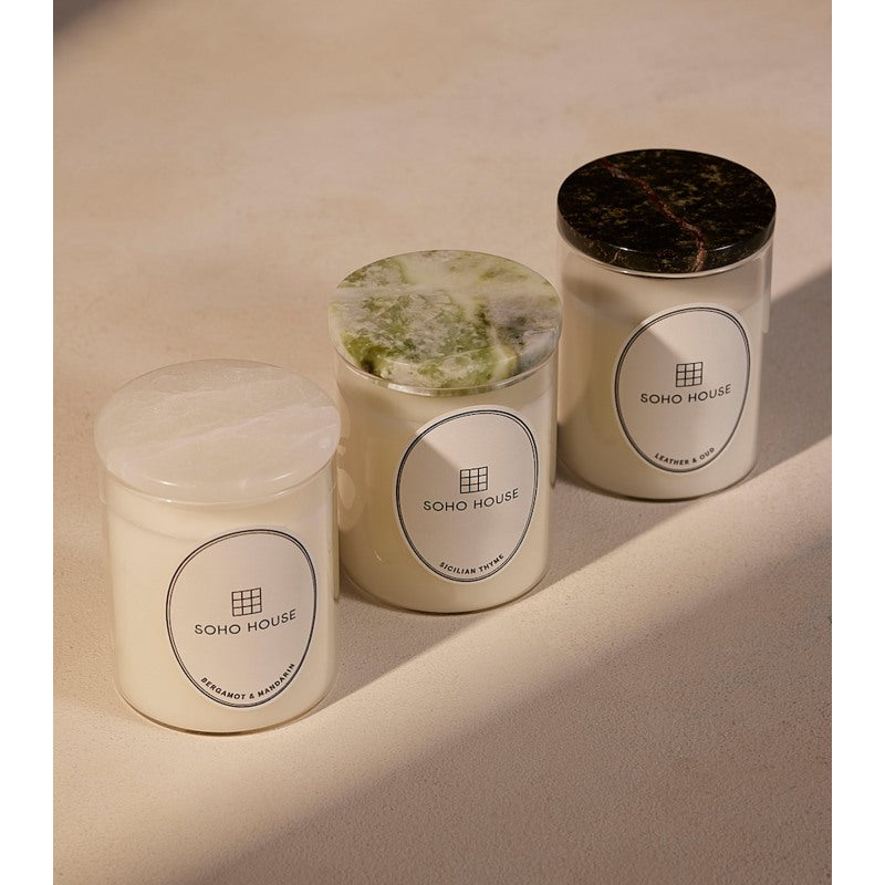 Vela Leather & Oud 250g - Mercado de Luxo - O Maior E-Commerce de Bens, Produtos e Serviços de Luxo do Brasil.