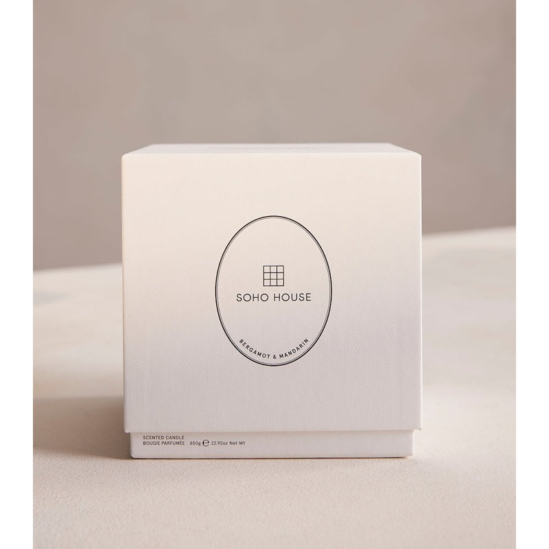 Vela Alabaster Marble Vessel and Bergamot & Mandarin 250g - Mercado de Luxo - O Maior E-Commerce de Bens, Produtos e Serviços de Luxo do Brasil.