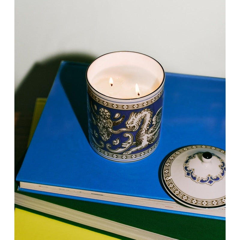 Vela Florentine Marine Scented 800g - Mercado de Luxo - O Maior E-Commerce de Bens, Produtos e Serviços de Luxo do Brasil.