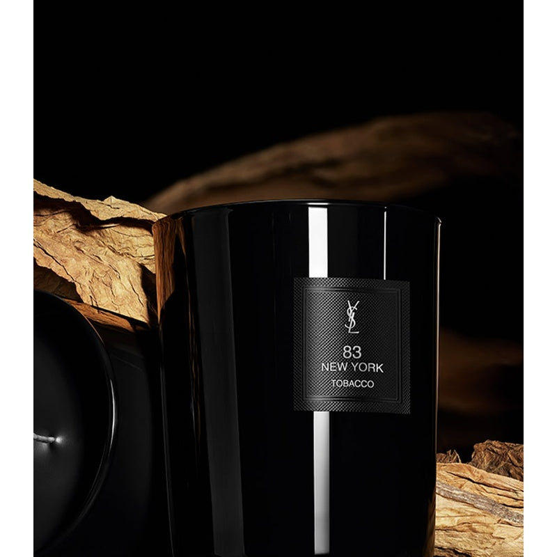 Vela Le Vestiaire des Parfums 83 New York 220g - Mercado de Luxo - O Maior E-Commerce de Bens, Produtos e Serviços de Luxo do Brasil.