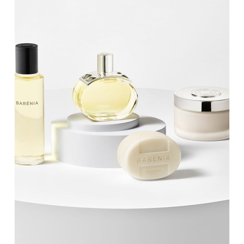 Sabonete Barénia 125g - Mercado de Luxo - O Maior E-Commerce de Bens, Produtos e Serviços de Luxo do Brasil.