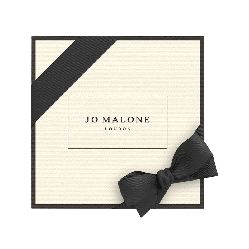 Sabonete Blackberry & Bay 100g - Mercado de Luxo - O Maior E-Commerce de Bens, Produtos e Serviços de Luxo do Brasil.