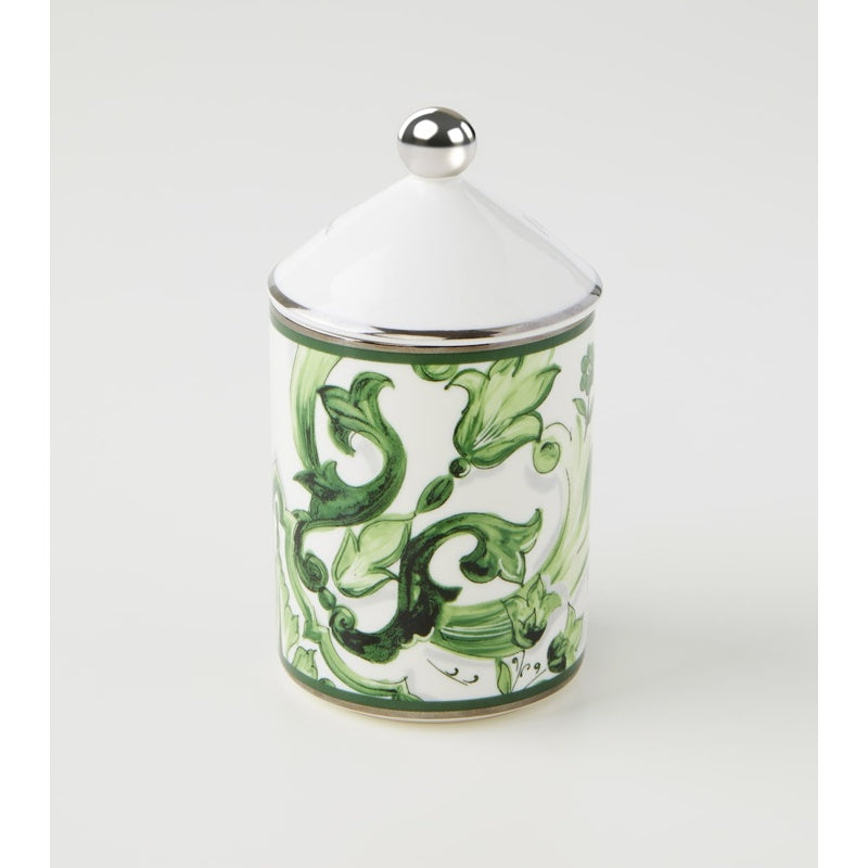 Vela de porcelana majólica - Mercado de Luxo - O Maior E-Commerce de Bens, Produtos e Serviços de Luxo do Brasil.