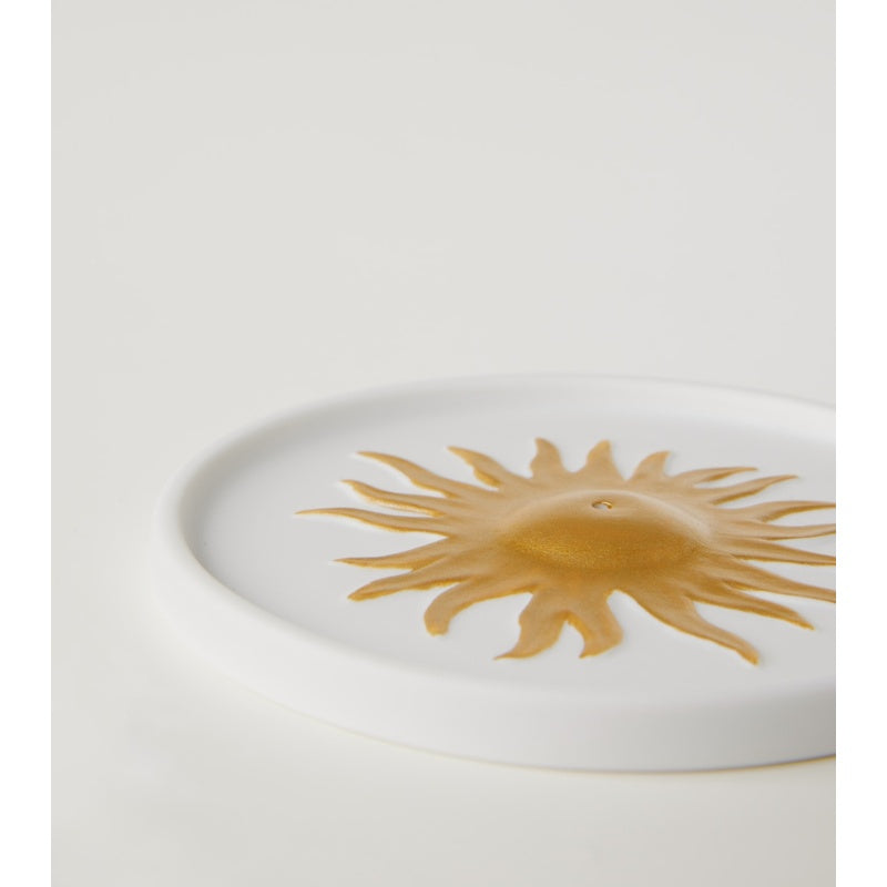 Queimador de incenso de porcelana óssea Soleil - Mercado de Luxo - O Maior E-Commerce de Bens, Produtos e Serviços de Luxo do Brasil.