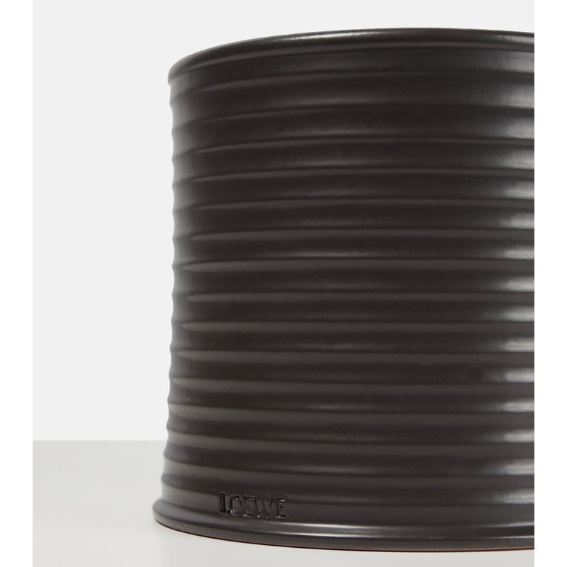 Vela grande com aroma de avelã torrada - Mercado de Luxo - O Maior E-Commerce de Bens, Produtos e Serviços de Luxo do Brasil.