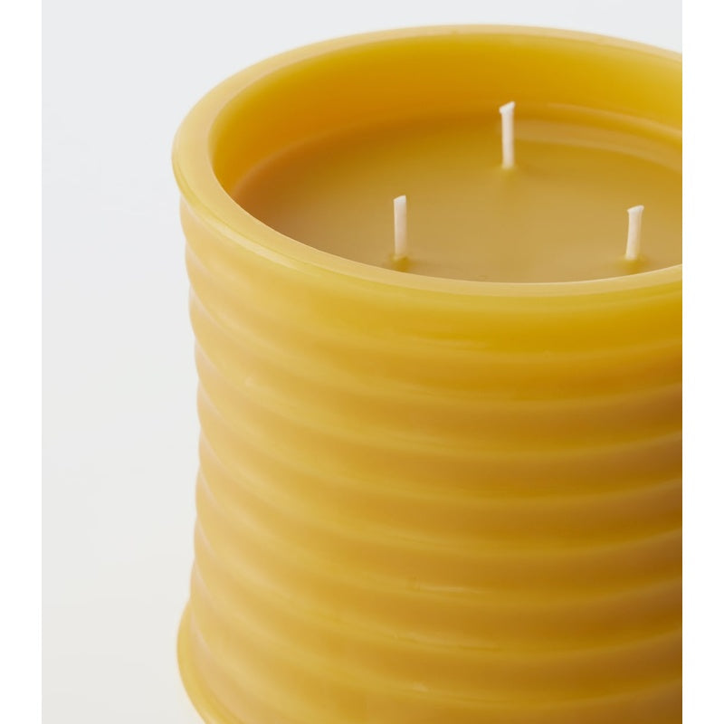 Vela média de cera de abelha e mel - Mercado de Luxo - O Maior E-Commerce de Bens, Produtos e Serviços de Luxo do Brasil.