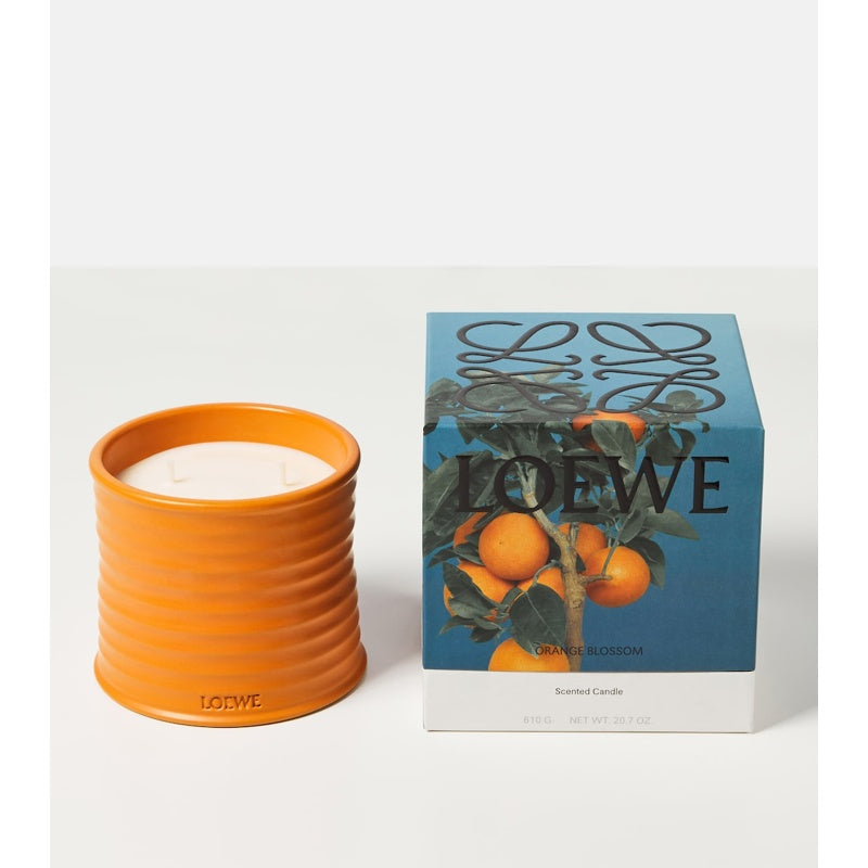 Vela média de flor de laranjeira - Mercado de Luxo - O Maior E-Commerce de Bens, Produtos e Serviços de Luxo do Brasil.