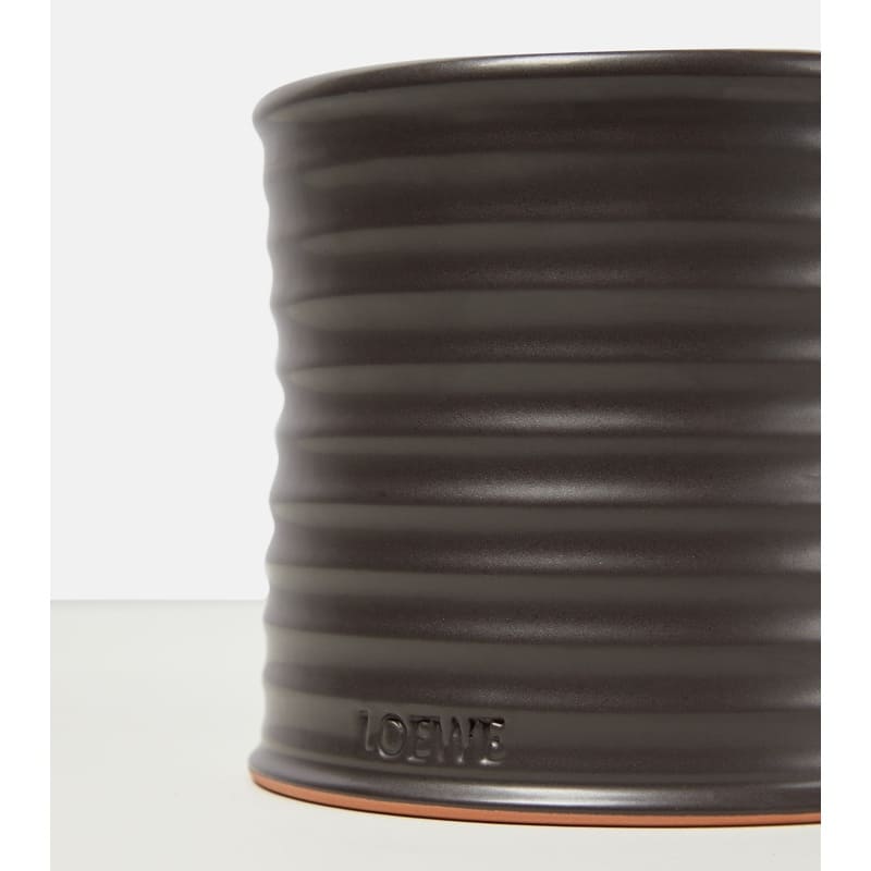 Vela média de avelã torrada - Mercado de Luxo - O Maior E-Commerce de Bens, Produtos e Serviços de Luxo do Brasil.