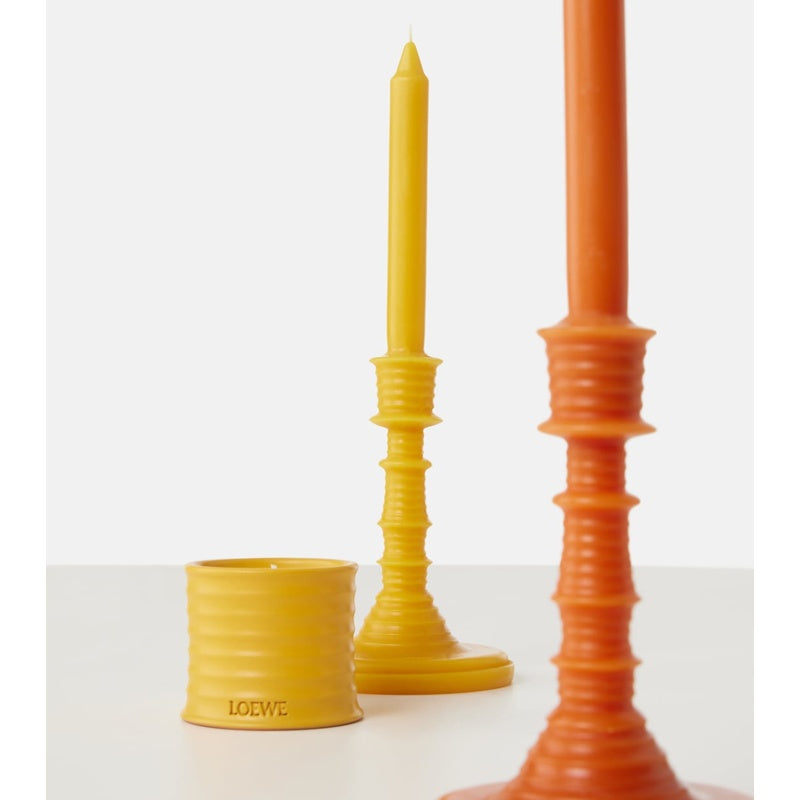 Vela de cera com aroma de wasabi - Mercado de Luxo - O Maior E-Commerce de Bens, Produtos e Serviços de Luxo do Brasil.