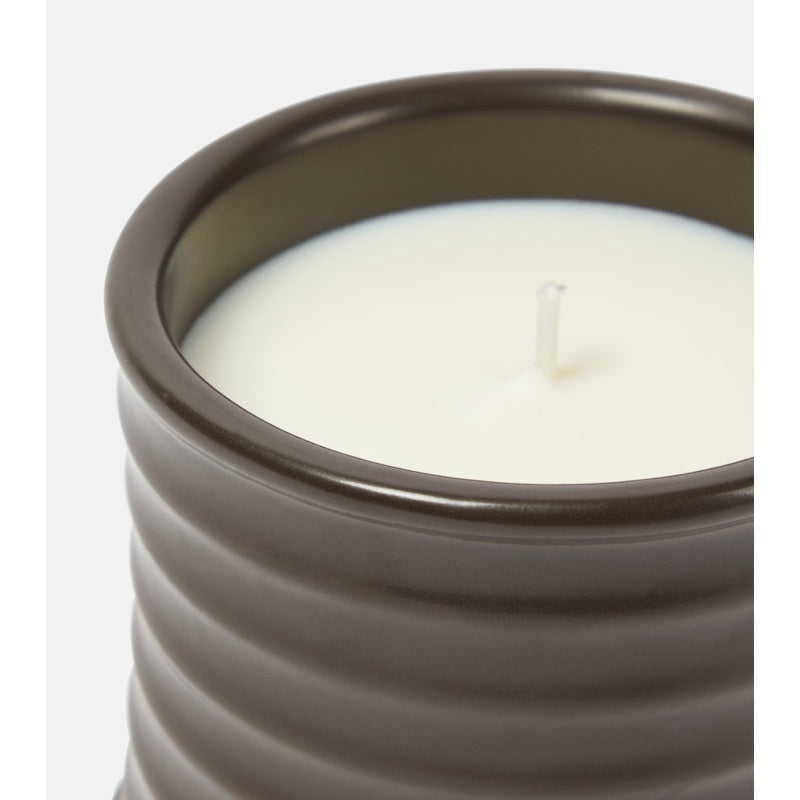 Vela pequena com aroma de avelã torrada - Mercado de Luxo - O Maior E-Commerce de Bens, Produtos e Serviços de Luxo do Brasil.