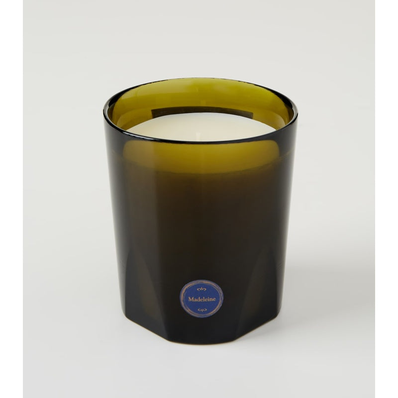 Vela Madeleine Classic - Mercado de Luxo - O Maior E-Commerce de Bens, Produtos e Serviços de Luxo do Brasil.