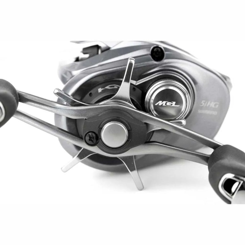 Molinete baitcasting Aldebaran MGL 51 - Mercado de Luxo - O Maior E-Commerce de Bens, Produtos e Serviços de Luxo do Brasil.