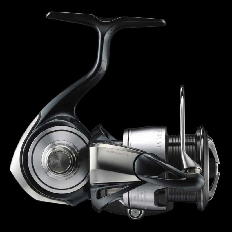 Molinete Spinning Certate G LT 24 - Mercado de Luxo - O Maior E-Commerce de Bens, Produtos e Serviços de Luxo do Brasil.
