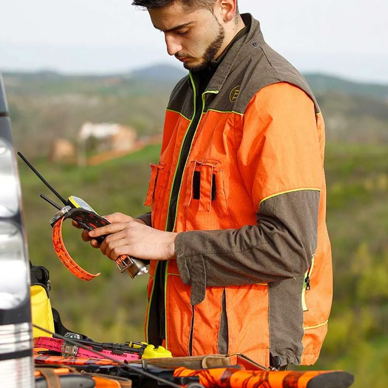 Conjunto de coleira para cão Mito 5100+BS103 GPS - Mercado de Luxo - O Maior E-Commerce de Bens, Produtos e Serviços de Luxo do Brasil.
