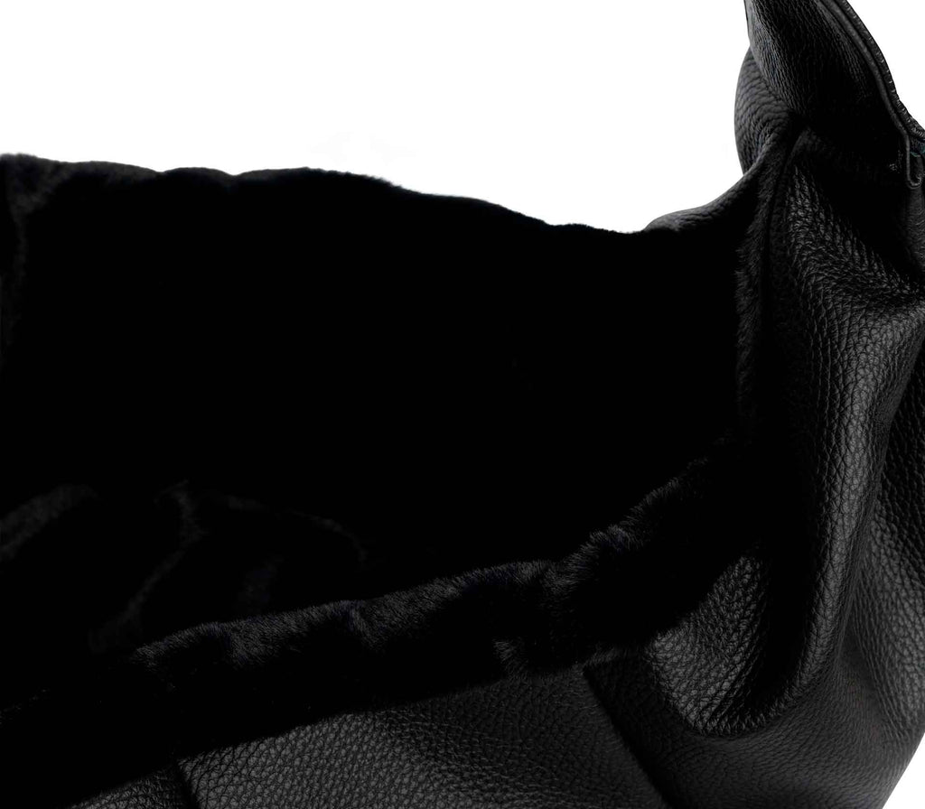 Bolsa de Passeio Comfy - Preto - Mercado de Luxo - O Maior E-Commerce de Bens, Produtos e Serviços de Luxo do Brasil.