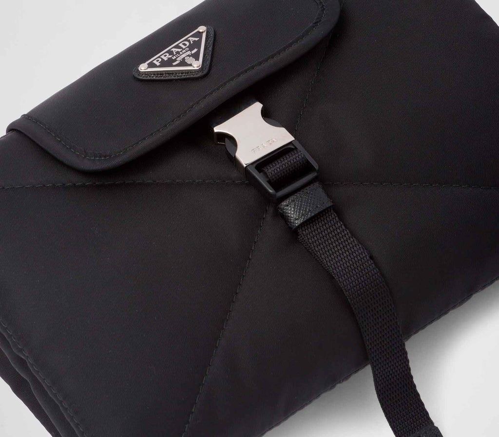Cama de Viagem Pet Re-Nylon - Mercado de Luxo - O Maior E-Commerce de Bens, Produtos e Serviços de Luxo do Brasil.