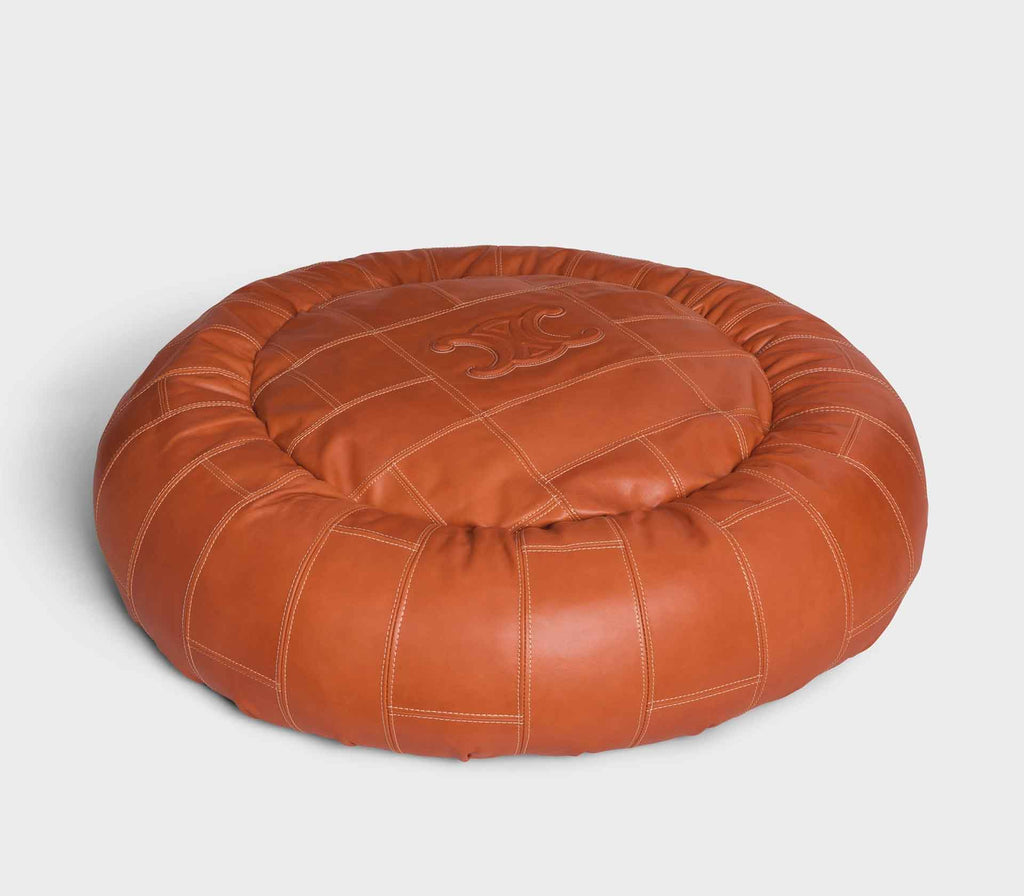 Cama para Pet em Couro - Mercado de Luxo - O Maior E-Commerce de Bens, Produtos e Serviços de Luxo do Brasil.