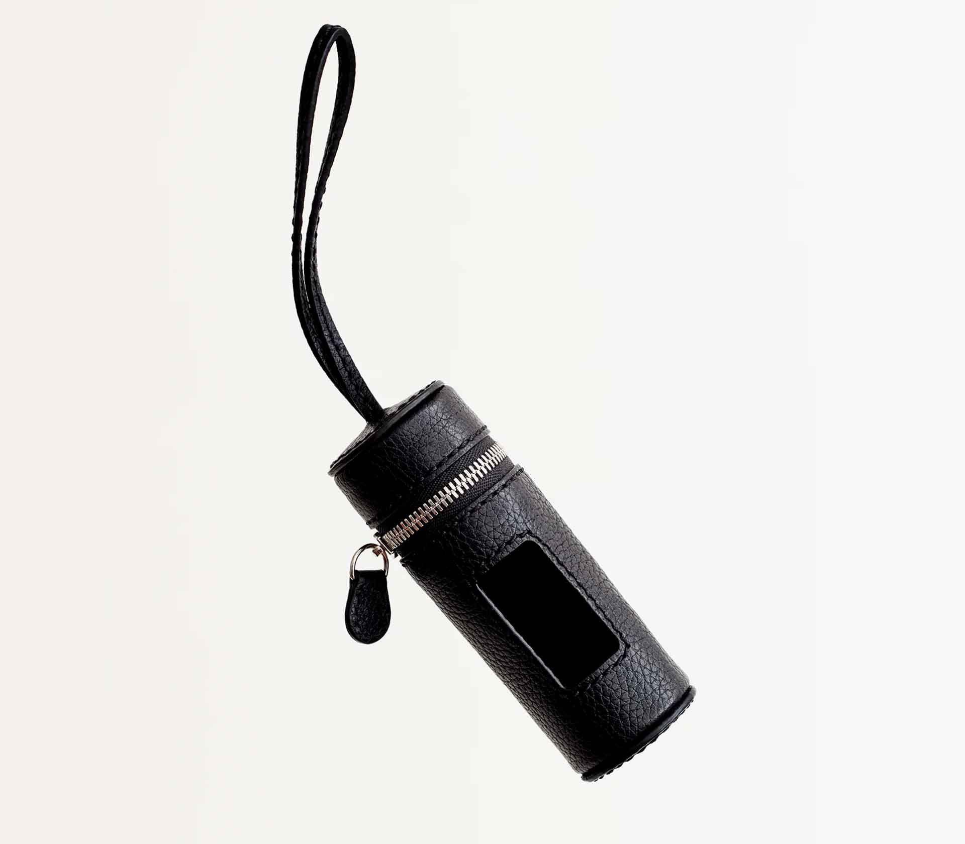 Porta Saquinho de lixo The Pochette Preto - Mercado de Luxo - O Maior E-Commerce de Bens, Produtos e Serviços de Luxo do Brasil.
