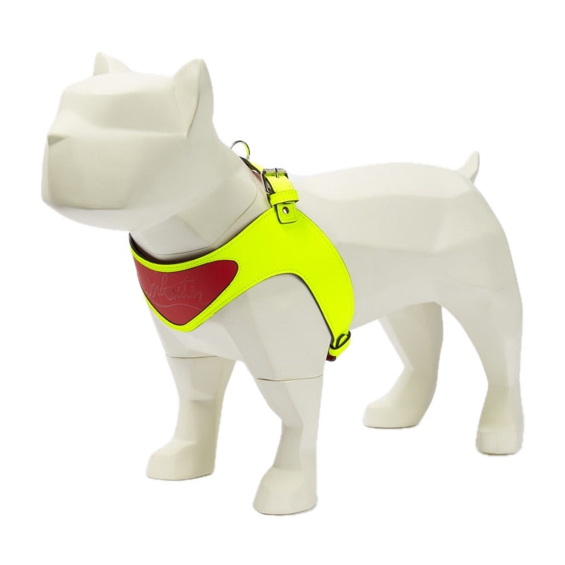 Peitoral de couro para cães Loubiharness - Mercado de Luxo - O Maior E-Commerce de Bens, Produtos e Serviços de Luxo do Brasil.