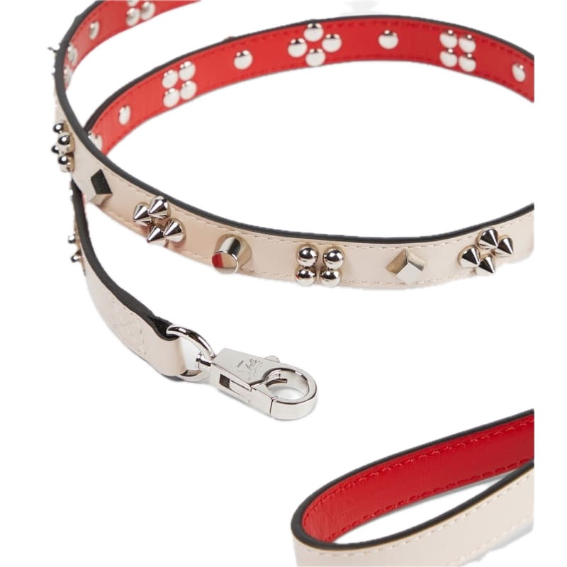 Coleira de couro com pontas Loubileash para cães - Mercado de Luxo - O Maior E-Commerce de Bens, Produtos e Serviços de Luxo do Brasil.