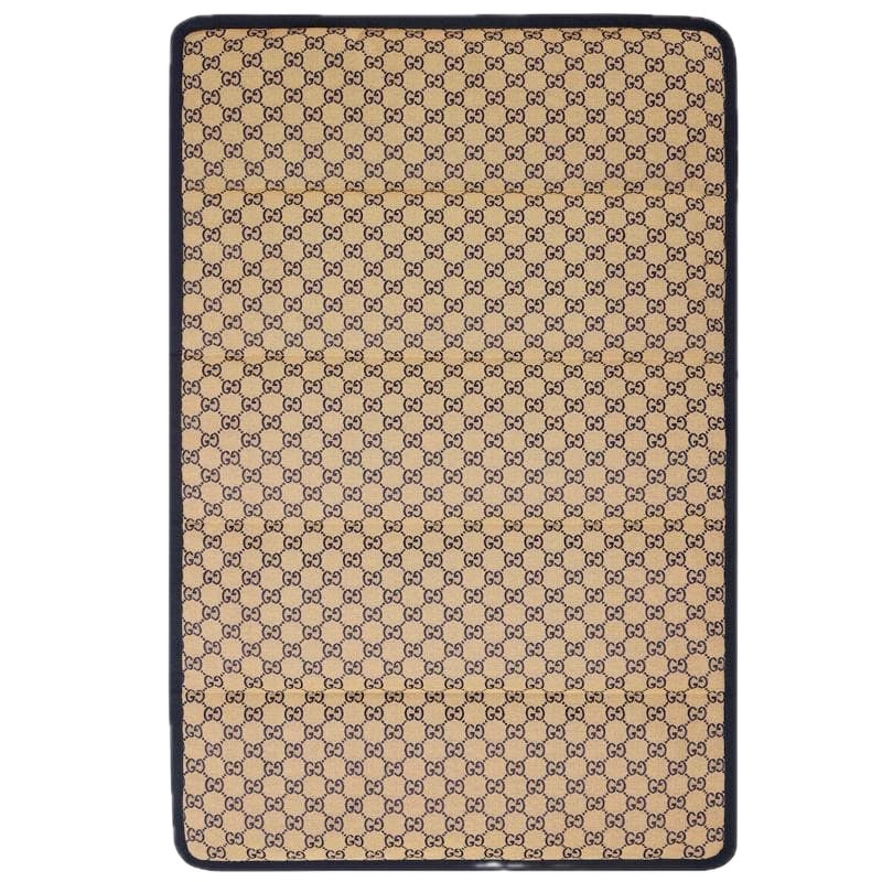 Cama portátil para animais de estimação GG Supreme - Mercado de Luxo - O Maior E-Commerce de Bens, Produtos e Serviços de Luxo do Brasil.