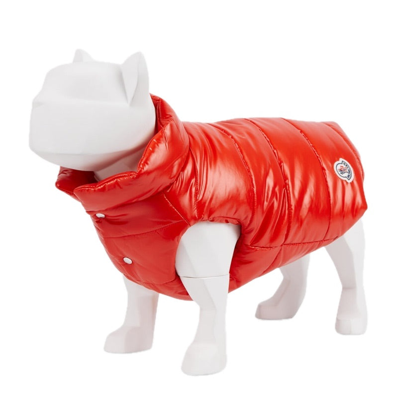 Casaco Moncler Poldo Dog Couture para cães - Mercado de Luxo - O Maior E-Commerce de Bens, Produtos e Serviços de Luxo do Brasil.