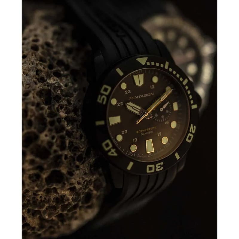 Smartwatch Genesis - Mercado de Luxo - O Maior E-Commerce de Bens, Produtos e Serviços de Luxo do Brasil.