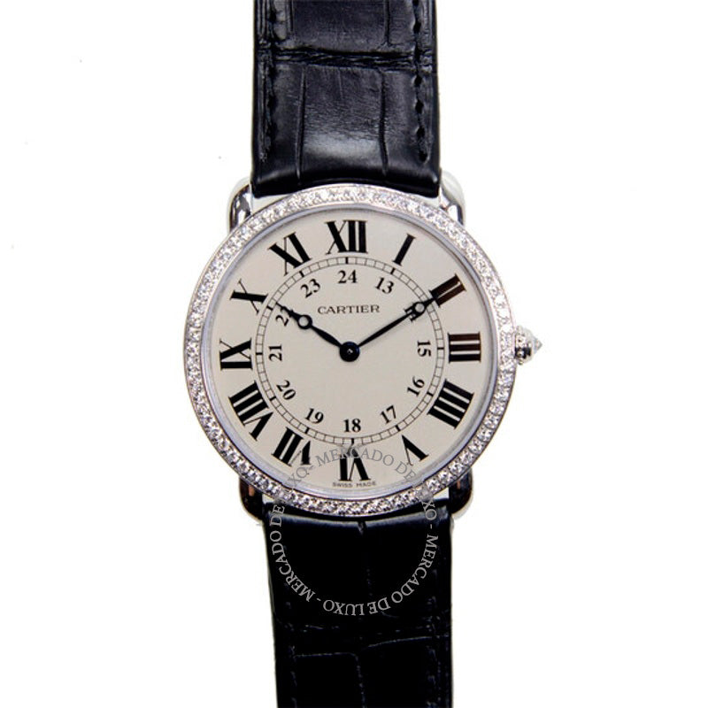 Relógio Ronde Louis Modelo Grande Moldura de Diamante Mostrador Prateado Ouro Branco 18 K 36 mm - Mercado de Luxo - O Maior E-Commerce de Bens, Produtos e Serviços de Luxo do Brasil.