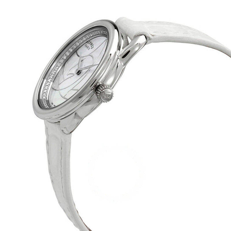 Relógio Arceau Cavales Quartzo Madrepérola Mostrador 28 mm - Mercado de Luxo - O Maior E-Commerce de Bens, Produtos e Serviços de Luxo do Brasil.