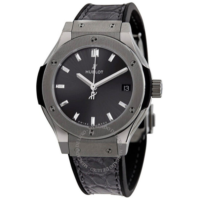 Relógio Classic Fusion Quartz Titanium 33mm  - Mercado de Luxo - O Maior E-Commerce de Bens, Produtos e Serviços de Luxo do Brasil.
