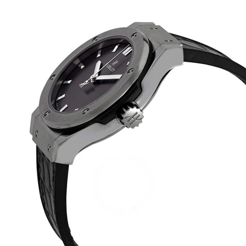 Relógio Classic Fusion Quartz Titanium 33mm  - Mercado de Luxo - O Maior E-Commerce de Bens, Produtos e Serviços de Luxo do Brasil.