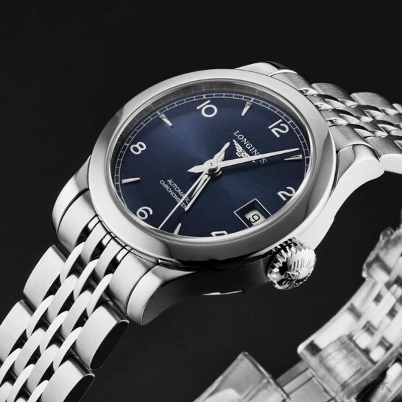 Relógio Gravar discagem azul automática 26 mm - Mercado de Luxo - O Maior E-Commerce de Bens, Produtos e Serviços de Luxo do Brasil.