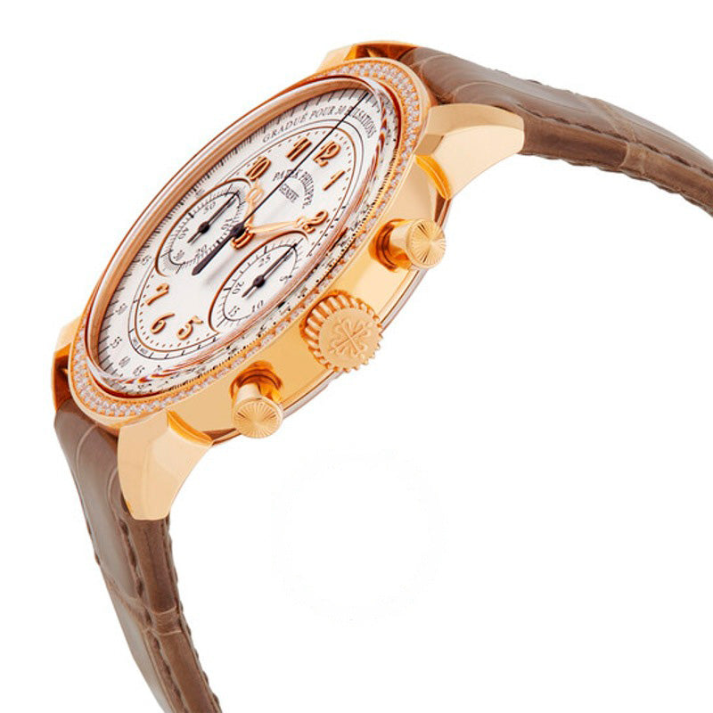 Relógio com mostrador opalino prateado e corda manual de diamantes Complications 38 mm - Mercado de Luxo - O Maior E-Commerce de Bens, Produtos e Serviços de Luxo do Brasil.