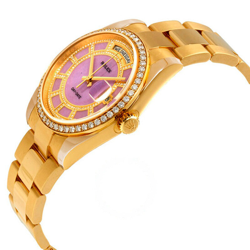 Relógio Oyster Day-Date 36 Carousel of Lavender Jade Dial em ouro amarelo 18k 36 mm - Mercado de Luxo - O Maior E-Commerce de Bens, Produtos e Serviços de Luxo do Brasil.