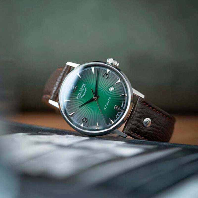 Relógio Stuttgart Automático Mostrador Verde 42 mm - Mercado de Luxo - O Maior E-Commerce de Bens, Produtos e Serviços de Luxo do Brasil.