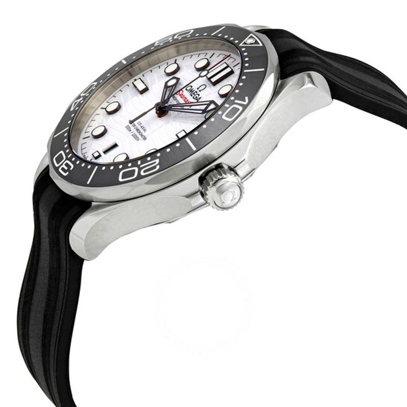 Relógio Seamaster Automático Mostrador Branco 42 mm - Mercado de Luxo - O Maior E-Commerce de Bens, Produtos e Serviços de Luxo do Brasil.