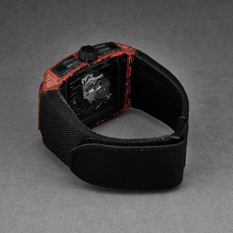 Relógio Re-Volt Corda Manual Mostrador Preto 38 mm - Mercado de Luxo - O Maior E-Commerce de Bens, Produtos e Serviços de Luxo do Brasil.