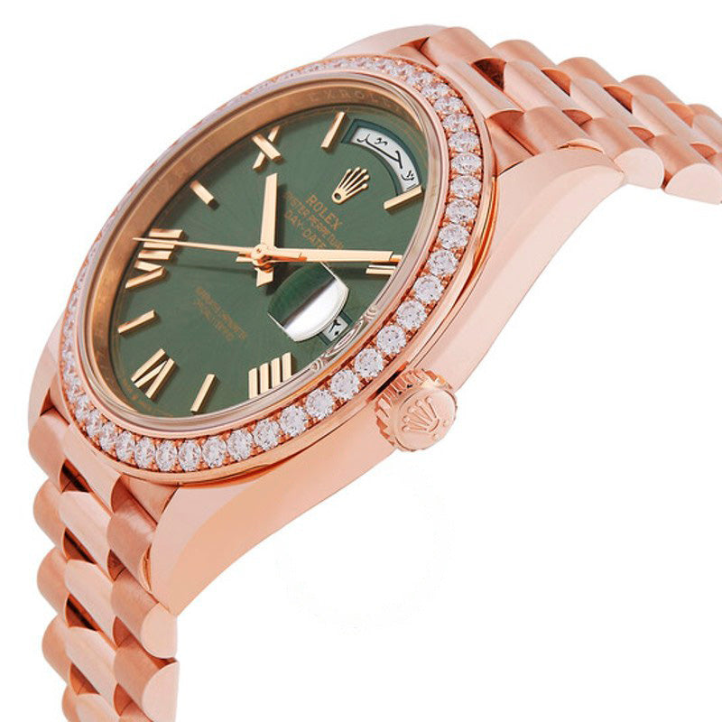 Relógio Day-Date 40 "Roda de Data Árabe Especial" Automático Mostrador Verde Diamante 40 mm - Mercado de Luxo - O Maior E-Commerce de Bens, Produtos e Serviços de Luxo do Brasil.