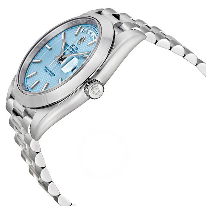 Relógio Dia Data 40 Mostrador com Motivo Diagonal Azul Gelo 40 mm - Mercado de Luxo - O Maior E-Commerce de Bens, Produtos e Serviços de Luxo do Brasil.