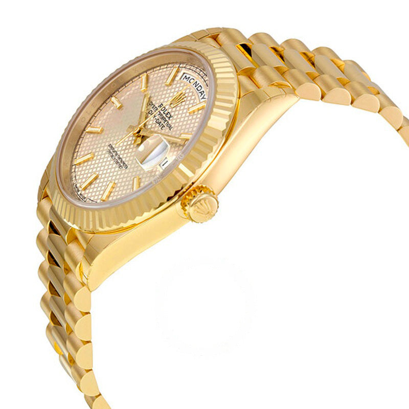 Relógio Mostrador com motivo diagonal prateado Day-Date 40 40 mm - Mercado de Luxo - O Maior E-Commerce de Bens, Produtos e Serviços de Luxo do Brasil.