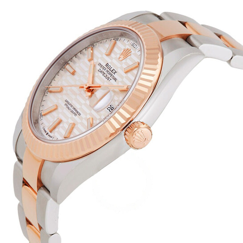 Relógio Datejust 41 Prata Mostrador com Motivo Canelado 41 mm - Mercado de Luxo - O Maior E-Commerce de Bens, Produtos e Serviços de Luxo do Brasil.