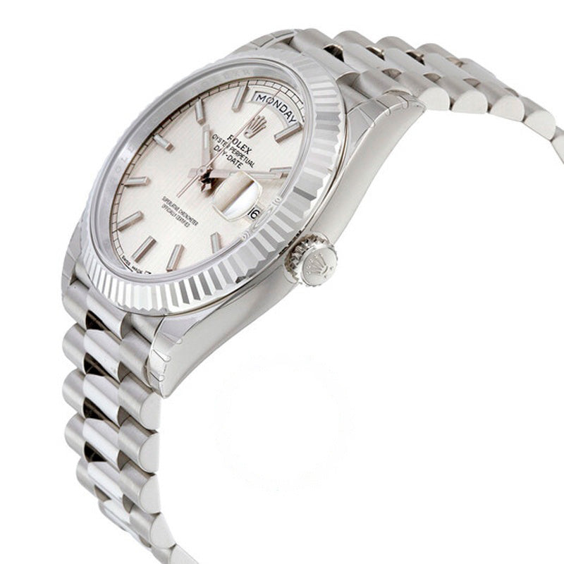 Relógio Day-Date 40 Mostrador Prateado 40 mm - Mercado de Luxo - O Maior E-Commerce de Bens, Produtos e Serviços de Luxo do Brasil.