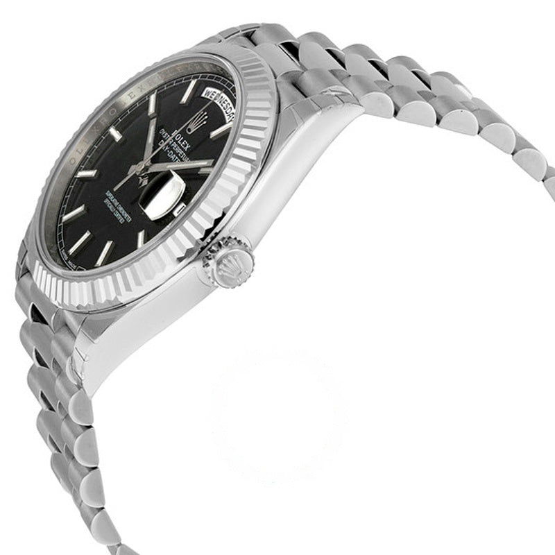 Relógio Day-Date 40 Mostrador Preto 40 mm - Mercado de Luxo - O Maior E-Commerce de Bens, Produtos e Serviços de Luxo do Brasil.