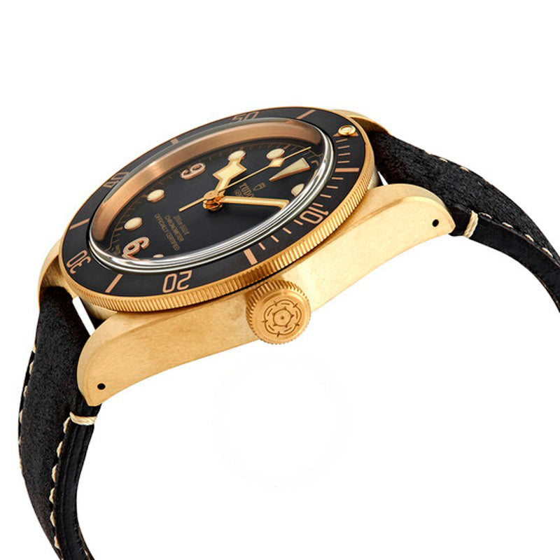 Relógio Black Bay Bronze Automático  - Mercado de Luxo - O Maior E-Commerce de Bens, Produtos e Serviços de Luxo do Brasil.
