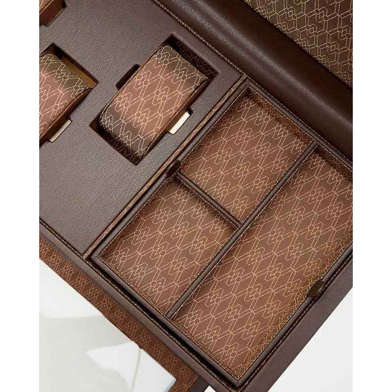 Caixas e Winders Earth Triplo - Mercado de Luxo - O Maior E-Commerce de Bens, Produtos e Serviços de Luxo do Brasil.