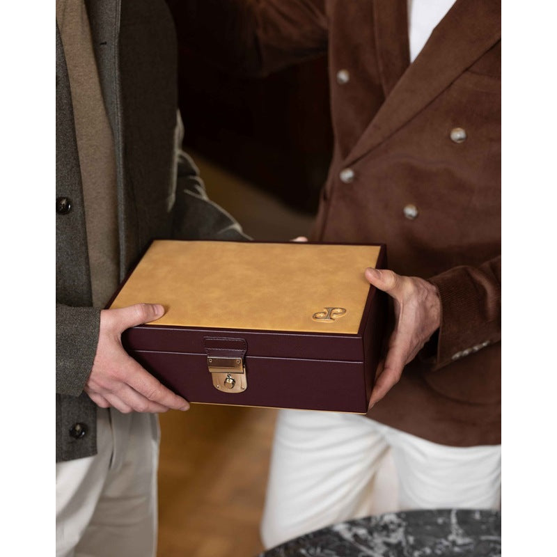 0 - Mercado de Luxo - O Maior E-Commerce de Bens, Produtos e Serviços de Luxo do Brasil.