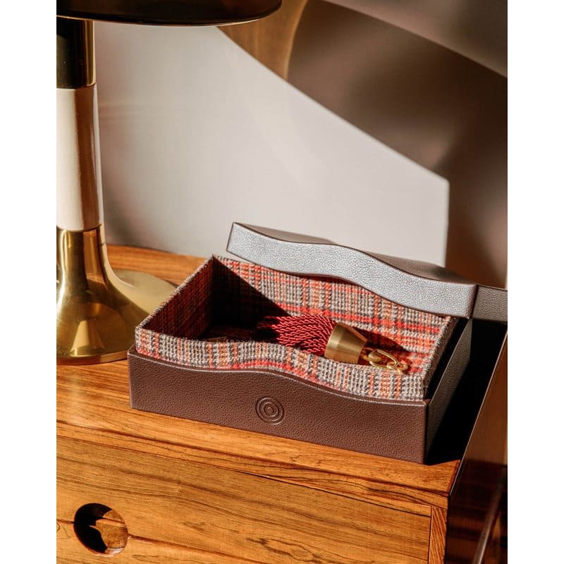 Caixas e Winders Collab com WM Accessory Box - Mercado de Luxo - O Maior E-Commerce de Bens, Produtos e Serviços de Luxo do Brasil.